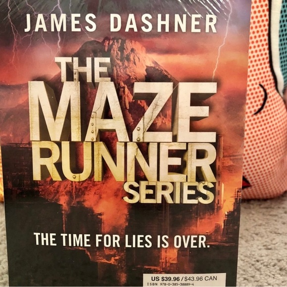 SEALED The Maze Runner Four Books Boxset | Booktok, Fandom, Teen, Young Adult - Picture 2 of 3
